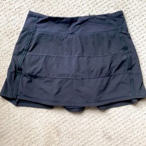Black Lululemon pace rival skirt